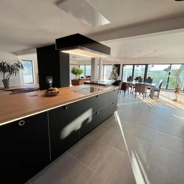 Maison petite Suisse luxembourg, hotel em Berdorf