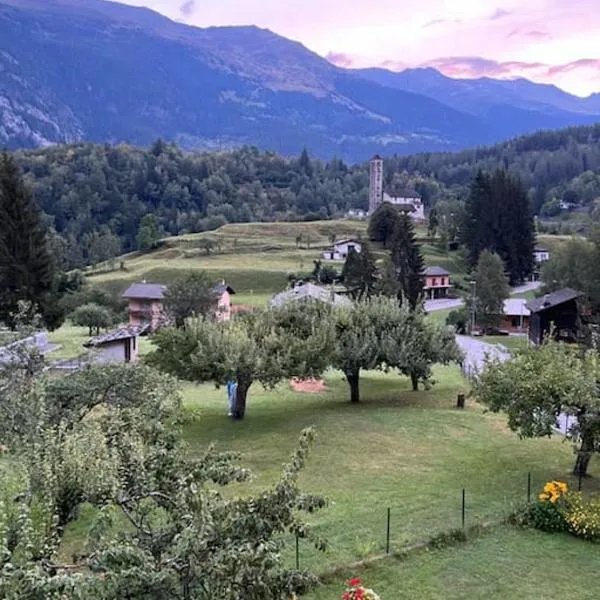 Casa Dorino - luogo idilliaco, ideale per famiglie, terrazza ed ampio giardino, vista montagne, sauna privata, hotel v destinaci Rodi