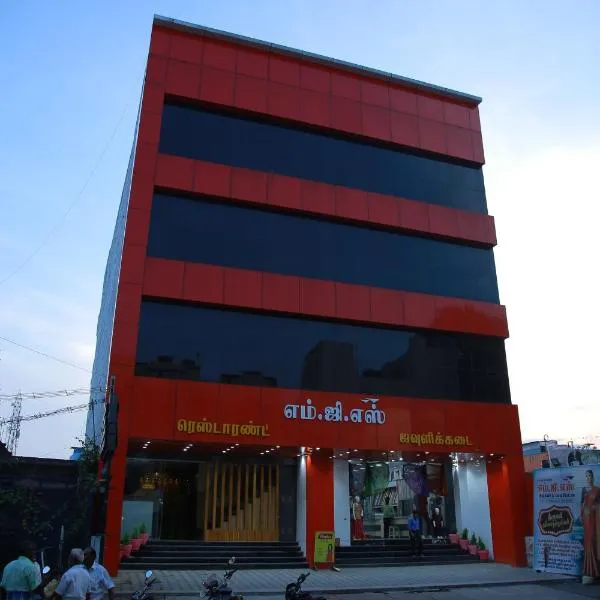 MGS RESIDENCY BODI, hotel in Allinagaram