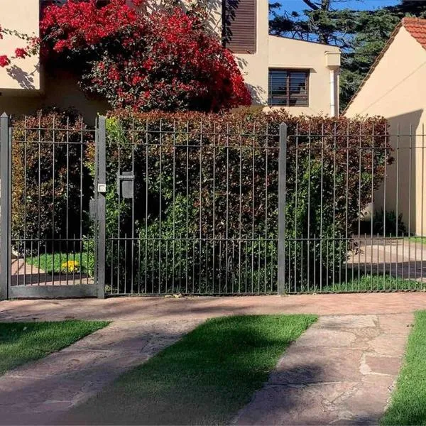 Mar y Asados - Chalet hasta 19 huéspedes con dos Parrillas, hotel v destinaci Mar del Plata