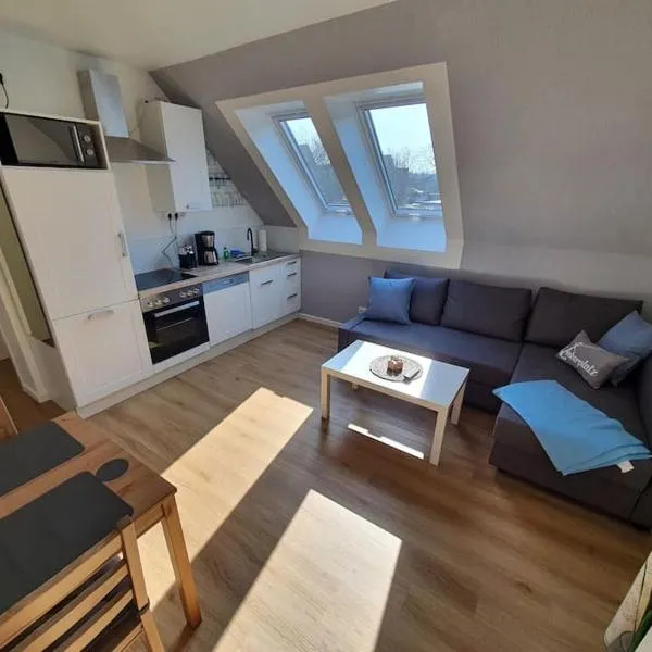 Kiel-Russee Familienwohnung, Lademöglichkeit, Co2 Frei, hotel i Kiel