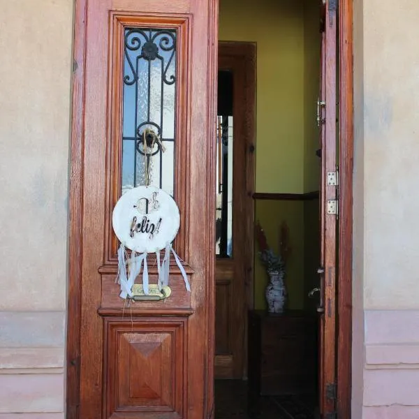 Huayra, hotel en Deán Funes