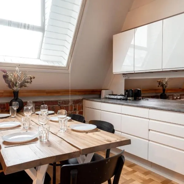 2ndhomes Luminous & Modern 107m2 Penthouse in Kruununhaka、ヘルシンキのホテル