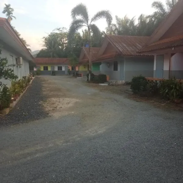 Baan Khunta Resort, hotel i Khura Buri
