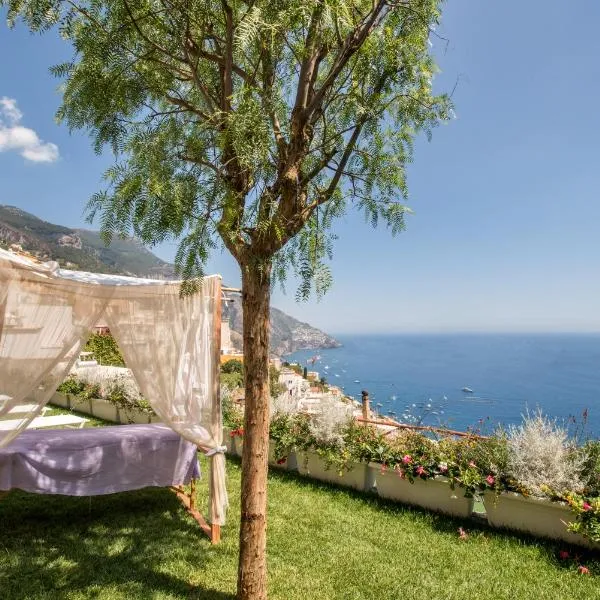 Villa Tesoro, hotel v Positane