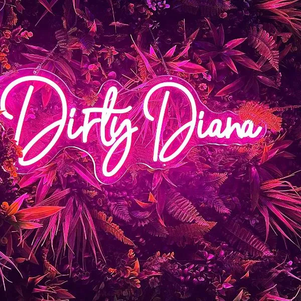 Love Room Suite Dirty Diana, hotel in Aubagne