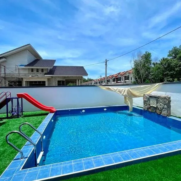 Villa D'Razna - Luxury 5-bedroom Villa with private pool, hotel in Kuala Terengganu
