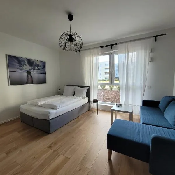 16 Apartamenty Ptak Szpital Matki Polki Szpital Kopernika Mandoria Orientarium Atlas Arena Plac Zabaw - Zamojska 20a m16 Parking, hotel in Łódź