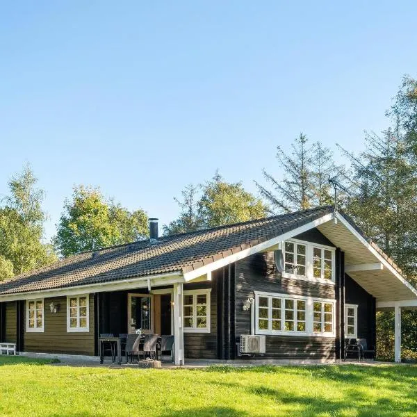 Stunning Home In Kalundborg With 4 Bedrooms, Sauna And Wifi, hotel en Ulstrup
