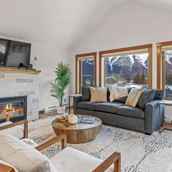 Rooftop Hot tub Spacious Pet Friendly Incredible Views Gym, ξενοδοχείο στο Κάνμορ