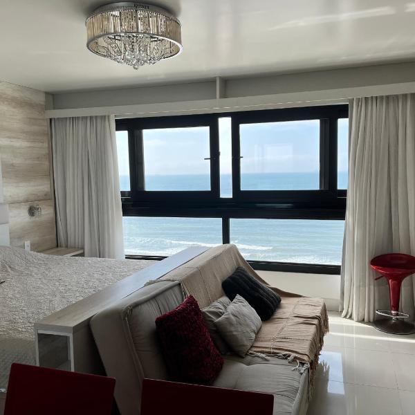 Fantástico Studio Frente Mar , localização central !