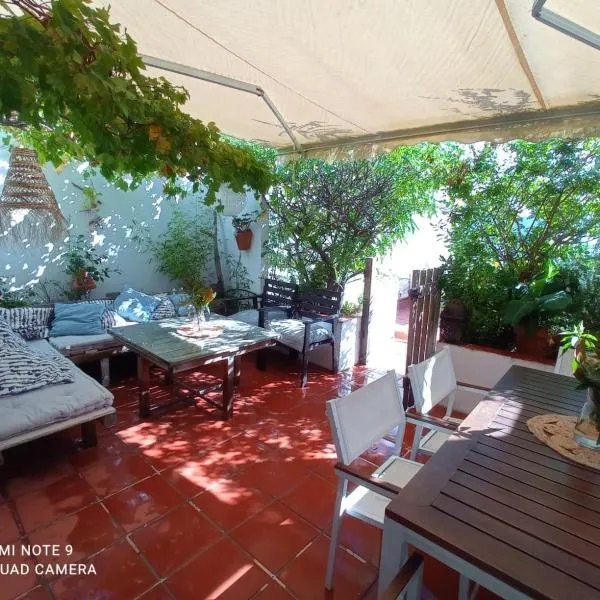 Casa en Loma Sancti Petri a 900 m de la playa de La Barrosa, hotel in Chiclana de la Frontera