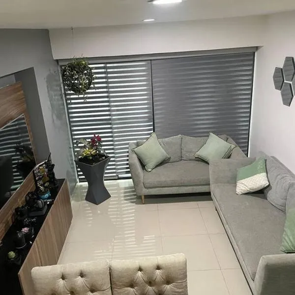 Departamento cerca del Aeropuerto y Foro sol, hotel in Mexico-Stad