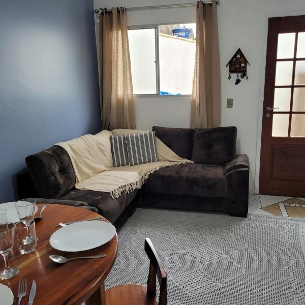 Apartamento aconchegante e espaçoso no Itaguá.
