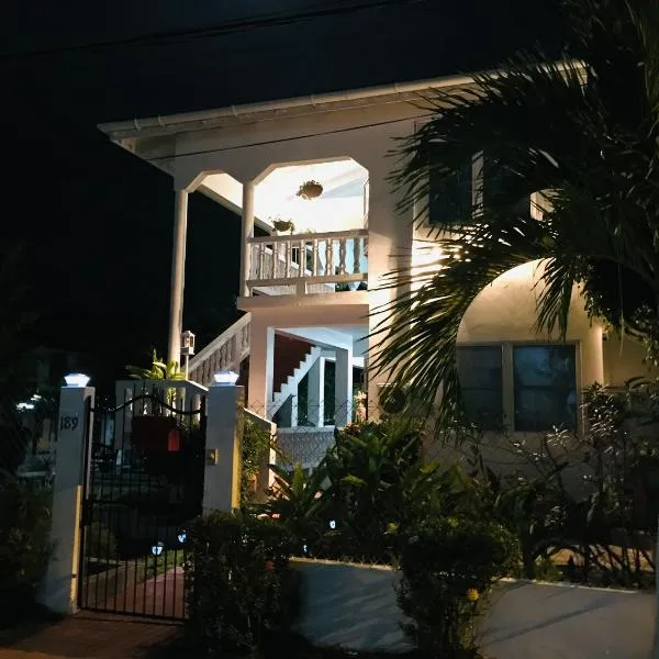 HCEAS villa is 5 min fr. airport & to the beaches, hotel v destinaci Bon Accord
