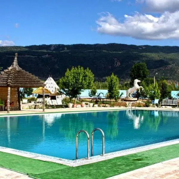 Le Vallon Vert - Club Equestre, hotel in Aïn Leuh