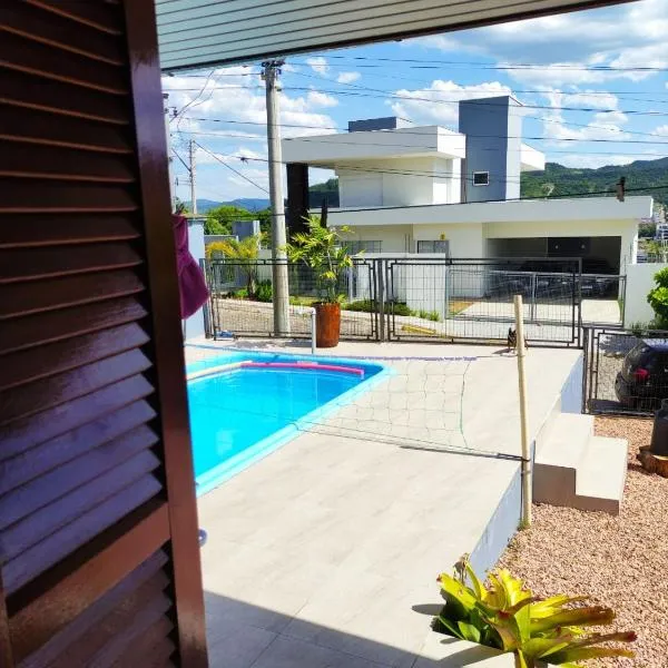 Quarto, piscina, ar condicionado, hotel em Encantado