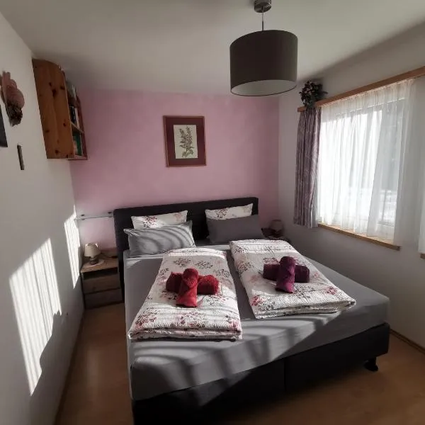 Ferienwohnung Aquileia, hótel í Scuol