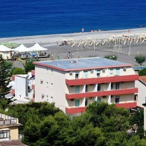 Hotel Calabria, hotelli kohteessa Praia a Mare