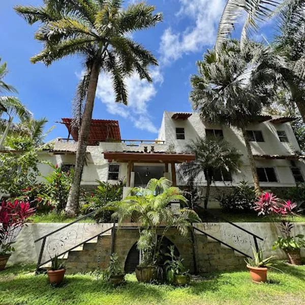 Puesta del Sol, hotel v destinaci Quepos