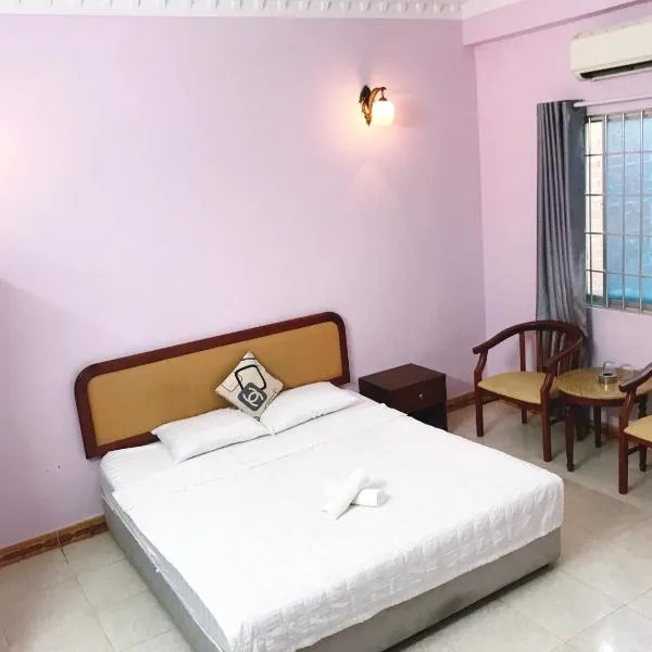 OYO 1212 Uyen Phuong Motel، فندق في فنغ تاو