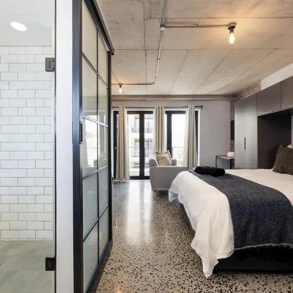Manhattan On Coral Apartments, hotel in Bloubergstrand