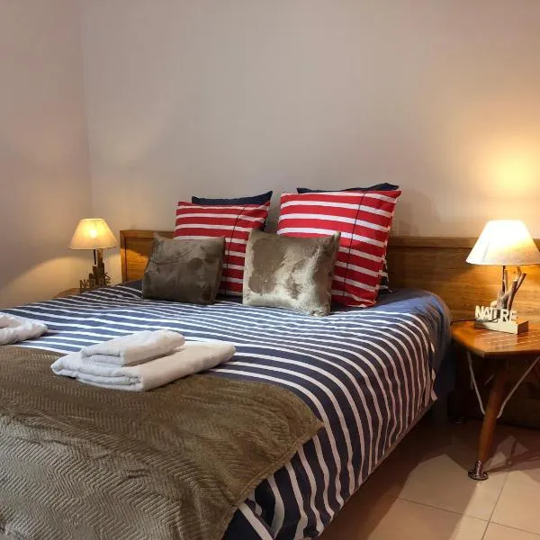 Le Clos du Square - climatisé – hotel w mieście Rochefort