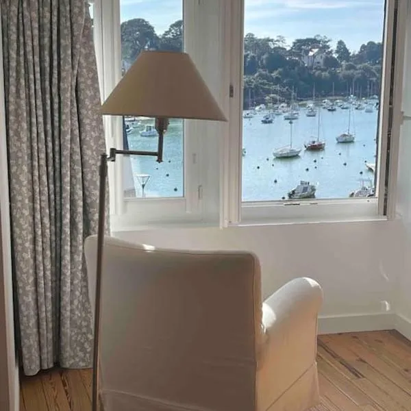 Port de Pornic. Vue mer. Sea view. 4 rooms., hotel v destinácii Pornic