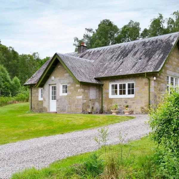 Laundry Cottage, hotel v mestu Achlain