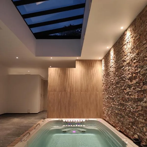 Appart hôtel & Spa La Villa du Port, hotel v destinaci Vannes