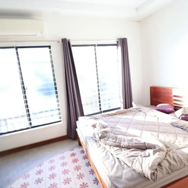 Theary apartment, hotel em Phumĭ Ta Phŭl