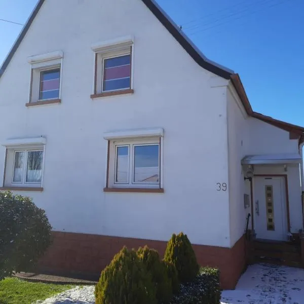 Ferienwohnung Stuppi, hotel en Wallhalben