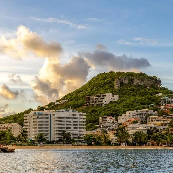 Atrium Beach Resort and Spa St Maarten a Ramada by Wyndham, hotel in Upper Prince's Quarter