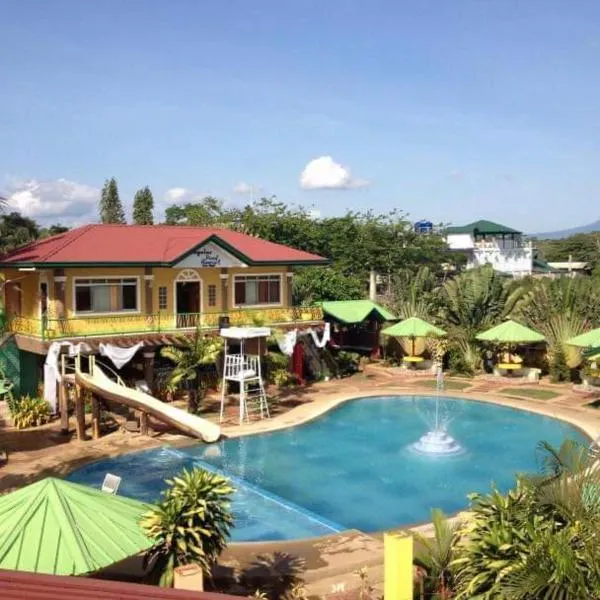 Angela's Pool Resort, Hotel in Salvacion