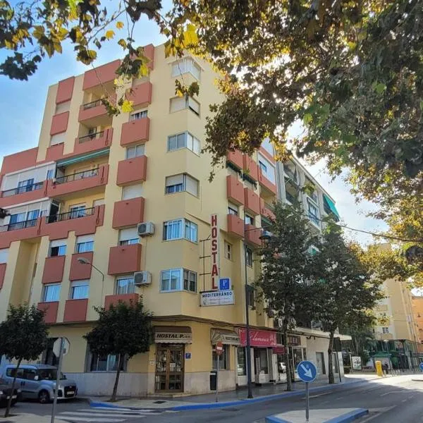 Hostal Mediterraneo, hotel v destinaci Torre del Mar