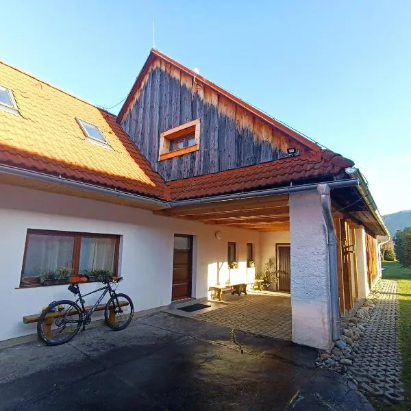 Vidiecky apartmán Kubo, hotel in Pavčina Lehota