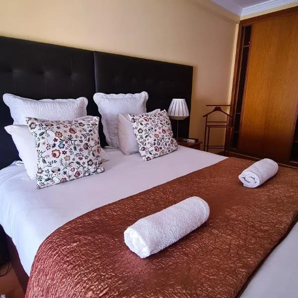 DOWNTOWN-Guest House, hotel en Quatrim do Sul