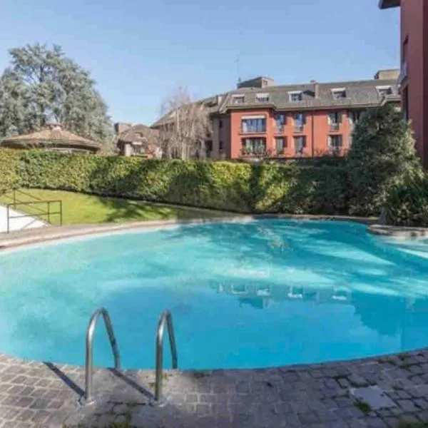Pool Fresh Garden Duomo 15 min San Siro Stadium Rho Fair 5 PAX, hotell i Milano