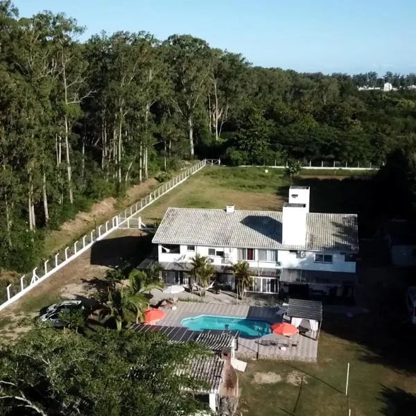 Pousada Recanto das Cerejeiras, hotel en Querência