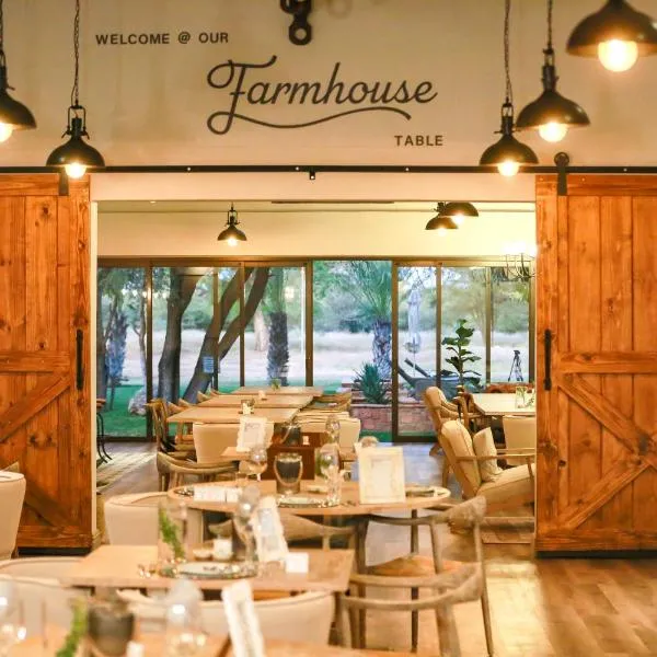 Otjiwa Safari Lodge, hotel in Otjiwarongo
