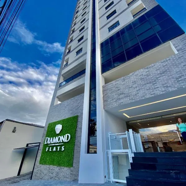 Modelos 501 e 705 Diamond Flats, khách sạn ở São Lourenço