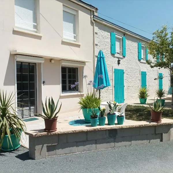 Logis de LANGE studio 2 p, hotel em Saint-Hilaire-la-Palud