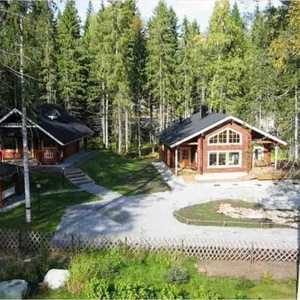 Lovely cottage in Koli resort next to a large lake and trails, hotel v destinaci Kolinkylä