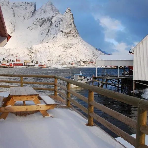 Maybua by May's, hotel u gradu 'Reine'