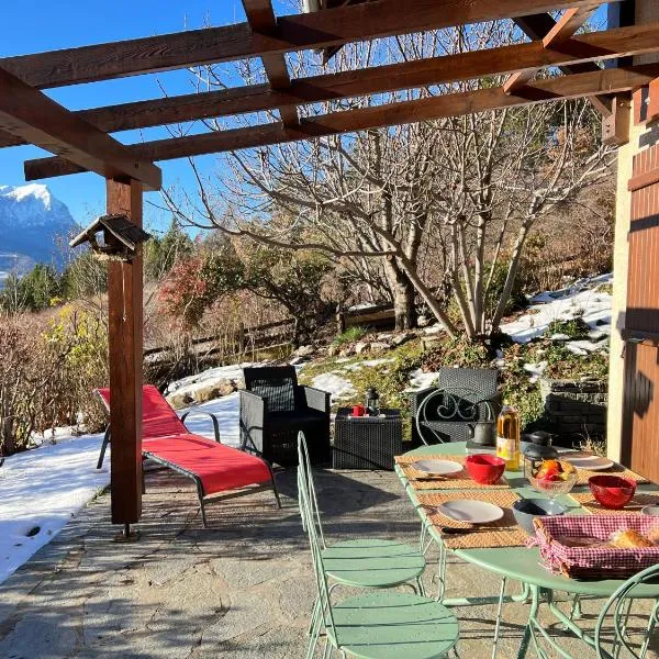 MAISON DES VIGNES, hotel en Embrun