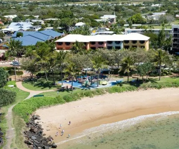 Kacy's Bargara Beach Motel, hotel v destinaci Bargara