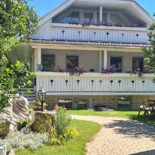 Apartmaji Marinka Hodnik, hotel in Bohinj