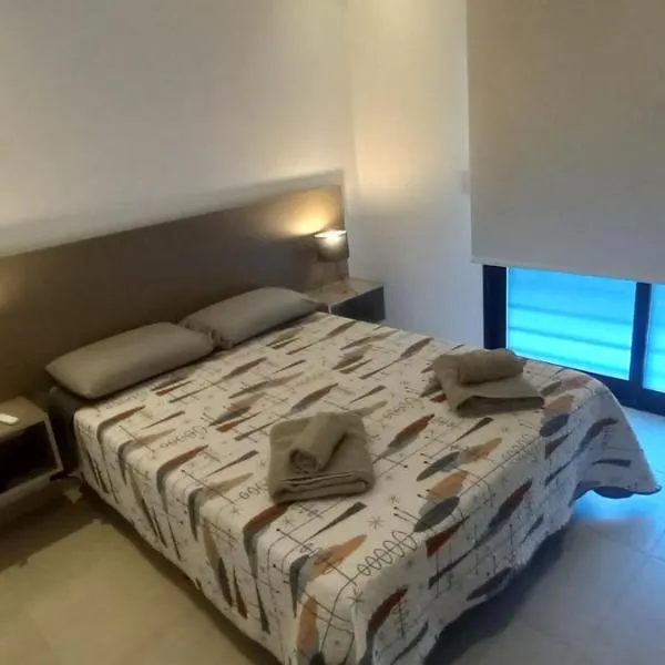 Colon Suites 2. Duplex a 18 minutos Aeropuerto Ezeiza、モンテ・グランデのホテル