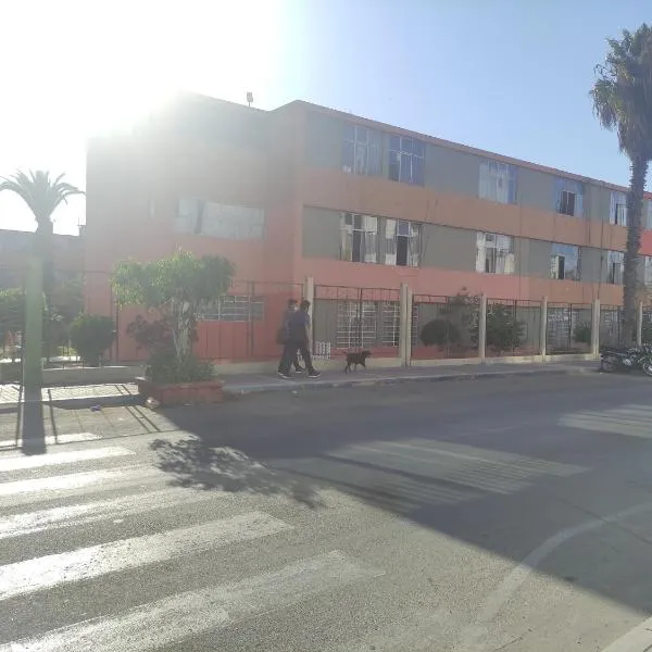 Residencial 200 Casas, hotel in Tacna