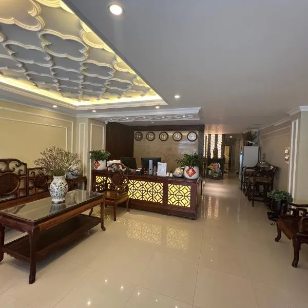 Apollo Airport Hotel, hotel in Phú Long